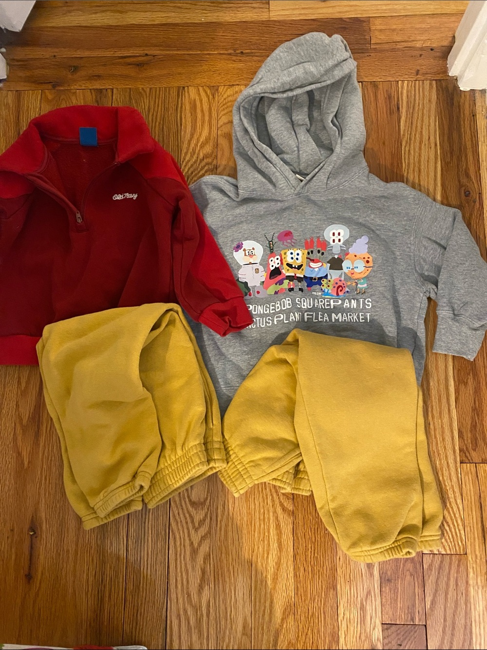 GAP Baby Three-Piece Set in Gray, Red & Mustard